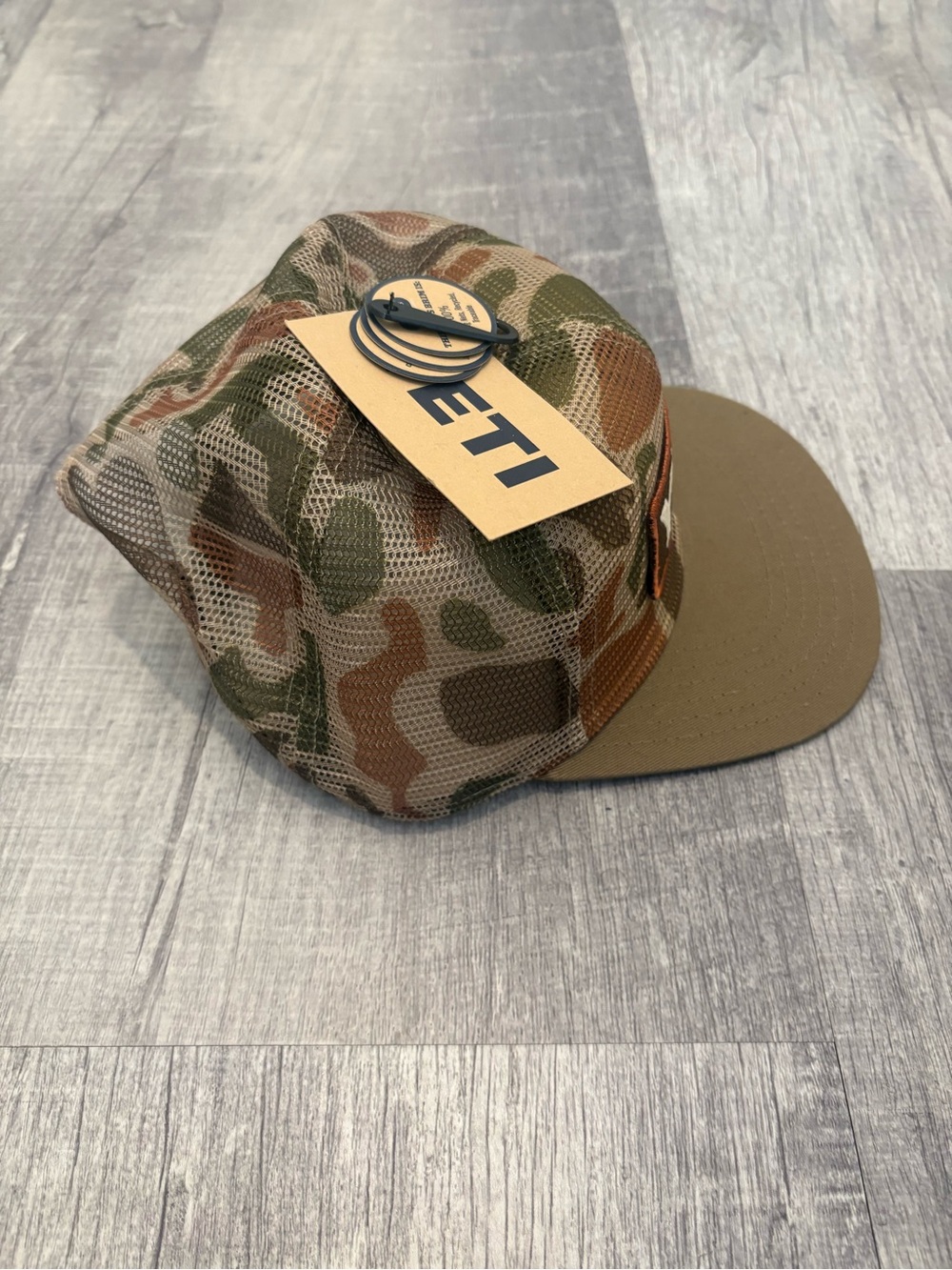 NWT YETI Brown Camo Trucker Hat Snapback Mesh Back Built for the Wild - Picture 2 of 6